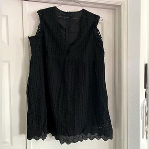 Beautiful eyelet dress!